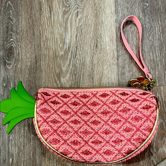 BATH AND BODY WORKS Pink Pineapple Wristlet Clutch - Picture 1 of 5
